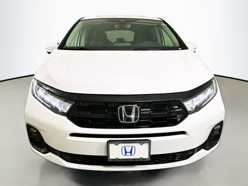 New 2026 Honda Odyssey Touring image 2