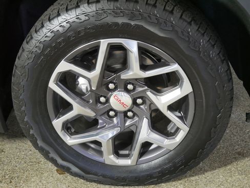 Certified 2024 GMC Sierra 1500 SLT w/ SLT Premium Plus Package image 15