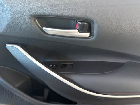 Certified 2025 Toyota Corolla SE image 20