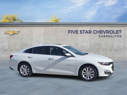 Used 2024 Chevrolet Malibu LT FWD image 2
