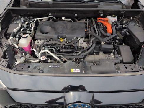Used 2021 Toyota RAV4 SE AWD/4WD image 22