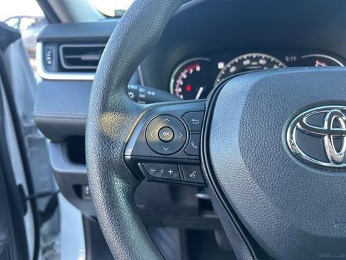 Used 2024 Toyota RAV4 XLE image 21