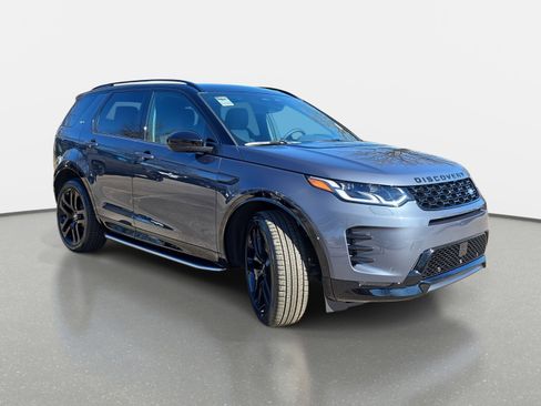 New 2025 Land Rover Discovery Sport Dynamic SE image 3