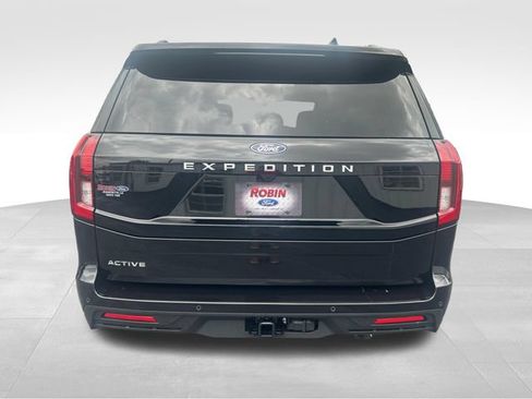 New 2026 Ford Expedition Active RWD image 4
