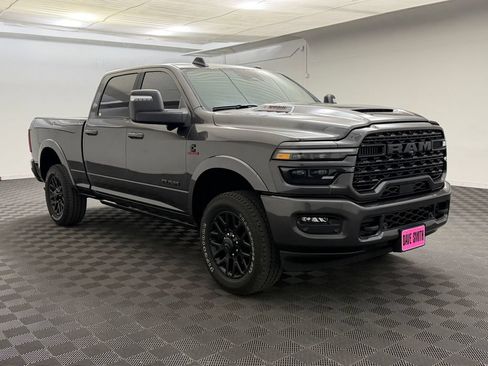 Used 2025 RAM 3500 Limited AWD/4WD image 7
