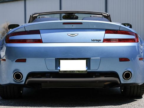 Used 2007 Aston Martin V8 Vantage Roadster RWD image 7