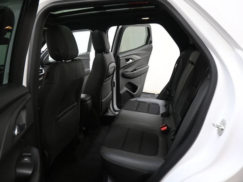 Used 2021 Chevrolet TrailBlazer RS w/ Sun and Liftgate Package FWD image 16