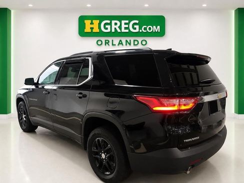 Used 2020 Chevrolet Traverse LT FWD image 2