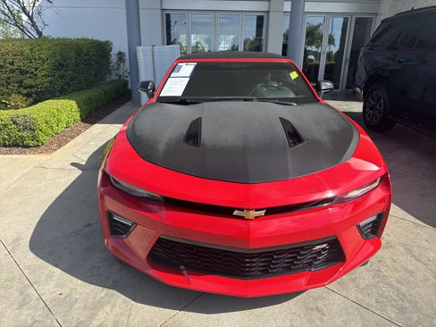 Used 2018 Chevrolet Camaro SS image 5