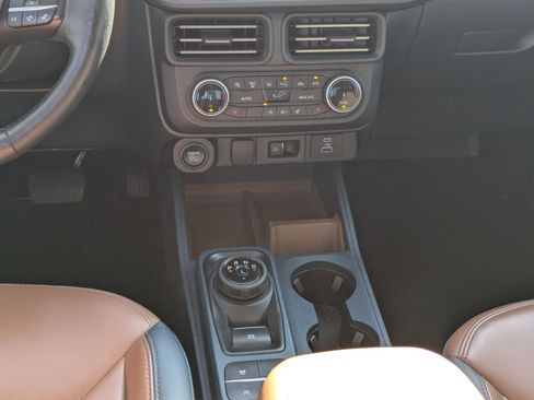 Used 2022 Ford Maverick Lariat w/ Lariat Luxury Package image 18