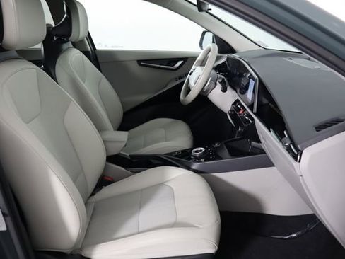 Used 2023 Kia Niro Wind FWD image 19
