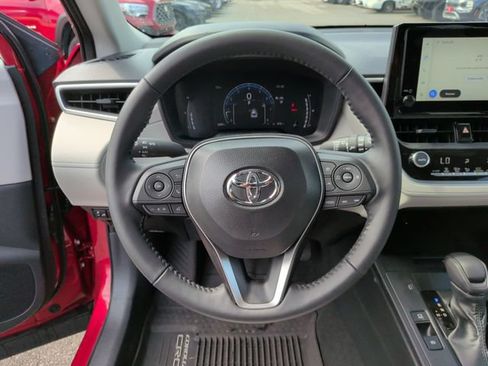 Certified 2026 Toyota Corolla Cross LE FWD image 13