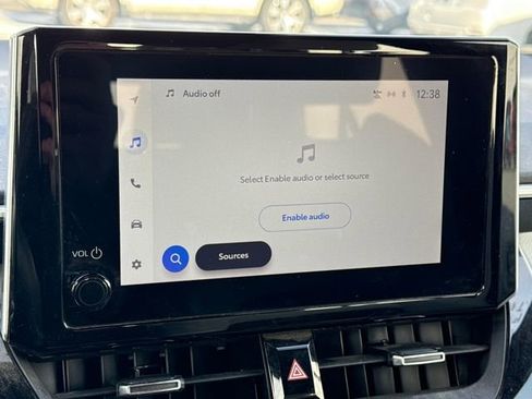 Used 2025 Toyota Corolla SE image 19