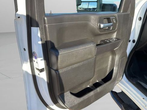 Used 2020 Chevrolet Silverado 3500 LT image 19