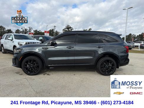 Used 2023 Kia Sorento SX image 2