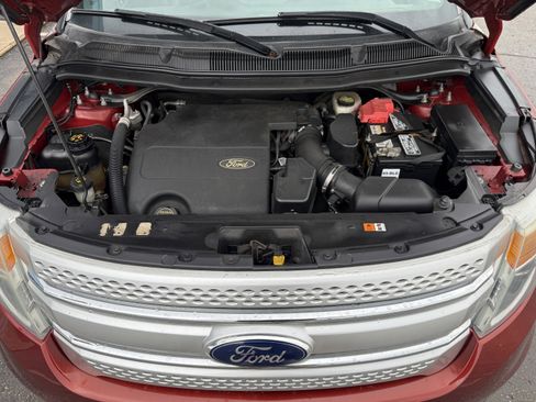 Used 2014 Ford Explorer XLT w/ Equipment Group 202A image 38