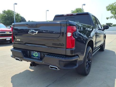 Used 2024 Chevrolet Silverado 1500 High Country w/ High Country Premium Package AWD/4WD image 5