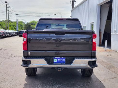 Used 2021 Chevrolet Silverado 1500 LT AWD/4WD image 4