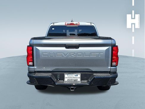 Used 2024 Chevrolet Colorado Z71 w/ Z71 Convenience Package 2 AWD/4WD image 4