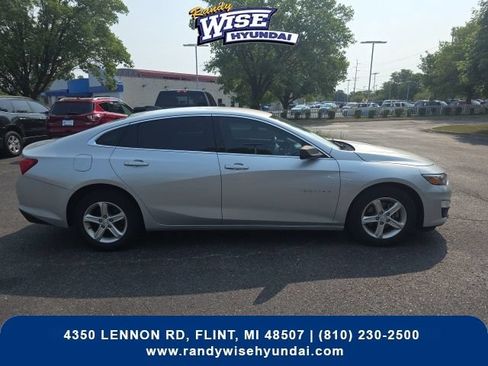 Used 2021 Chevrolet Malibu LS FWD image 7