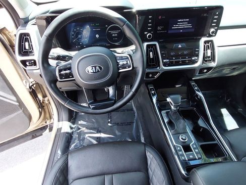 Used 2021 Kia Sorento SX FWD image 16