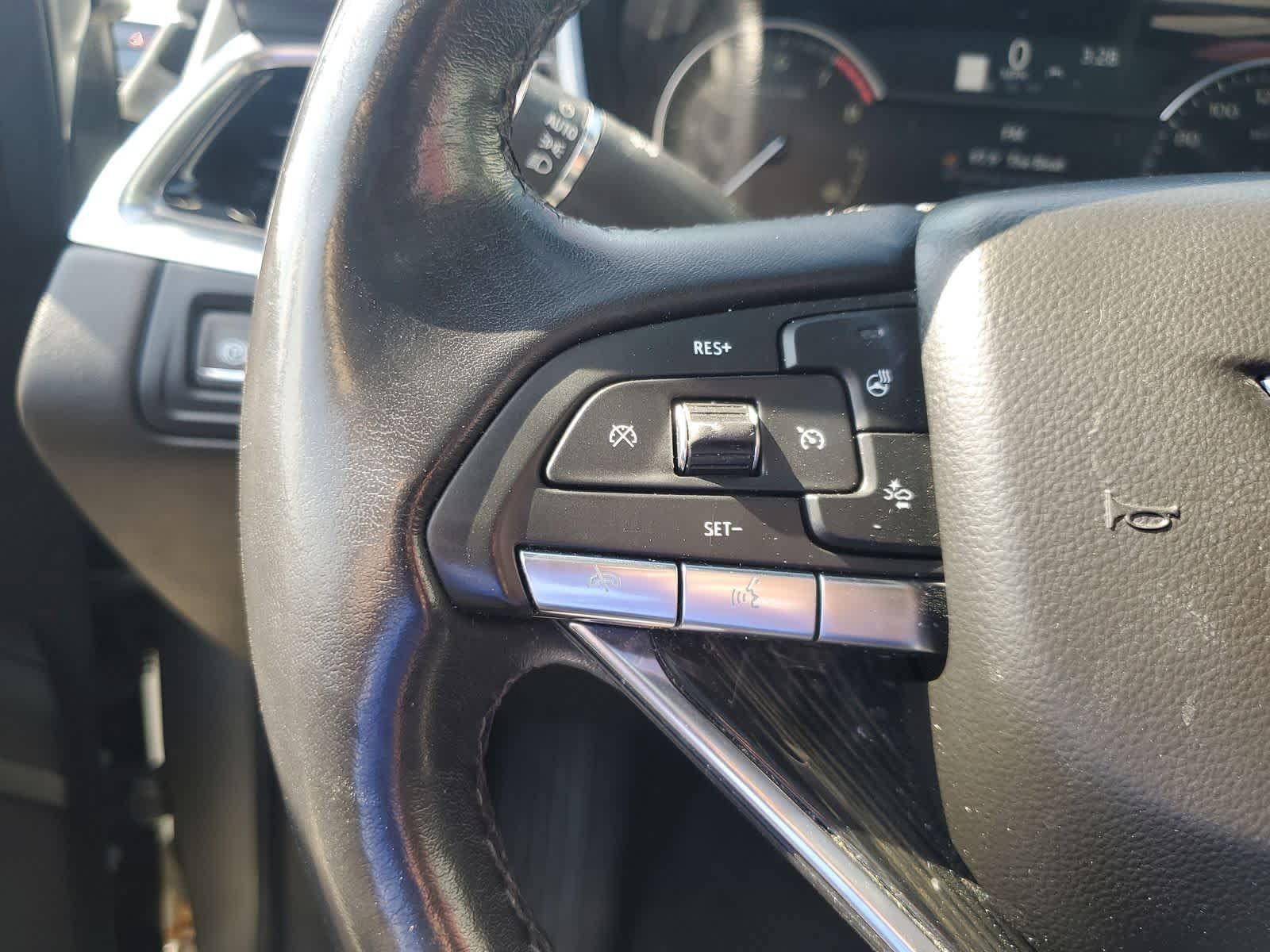 Used 2023 Cadillac XT6 Premium Luxury FWD image 20