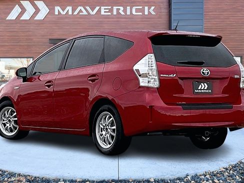 Used 2014 Toyota Prius V Two image 4