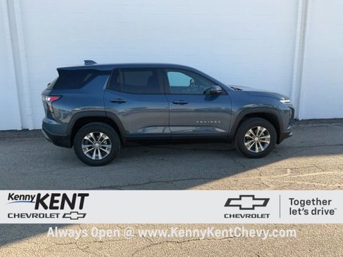 Used 2026 Chevrolet Equinox LT image 3