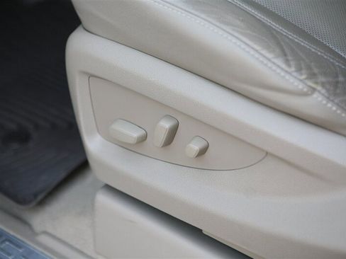 Used 2019 GMC Yukon XL SLT w/ Open Road Package image 12