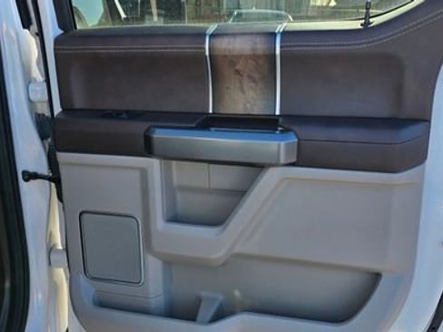 Used 2019 Ford F150 Limited w/ Trailer Tow Package image 13