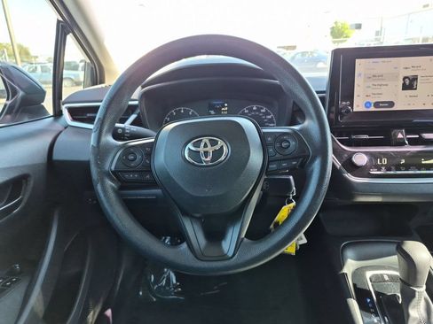 Used 2023 Toyota Corolla LE FWD image 17