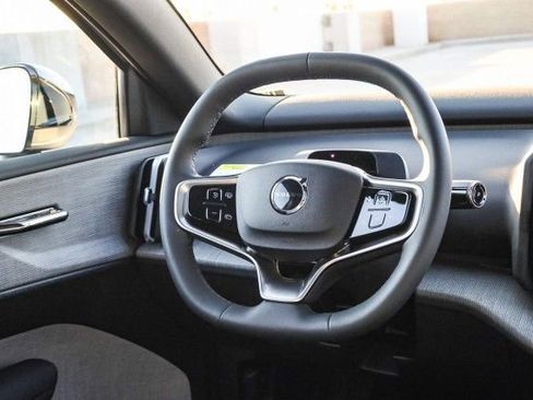 New 2025 Volvo EX30 Ultra w/ Protection Package Premier image 17