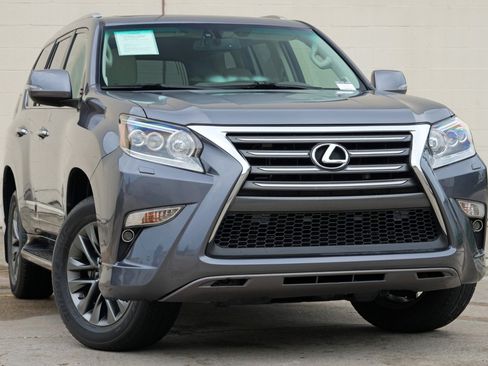Used 2015 Lexus GX 460 Luxury AWD/4WD image 2