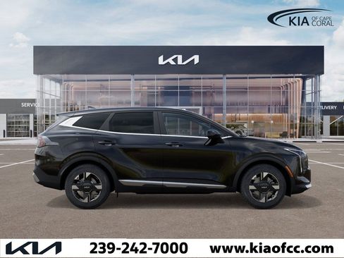New 2026 Kia Sportage LX image 7