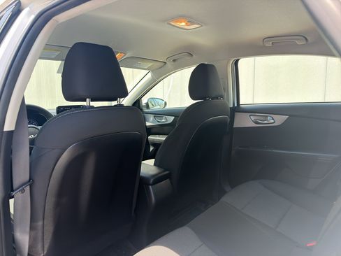 Used 2023 Kia Forte LXS w/ LXS Technology Package FWD image 13