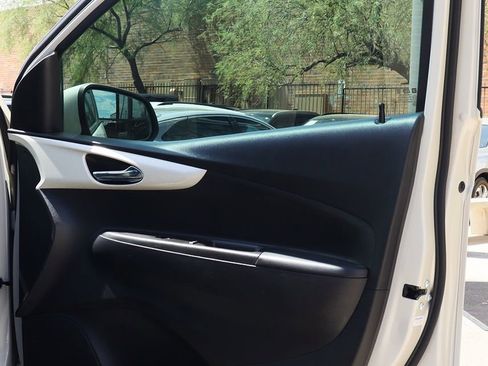 Used 2016 Chevrolet Spark LT w/ Driver Confidence Package image 33