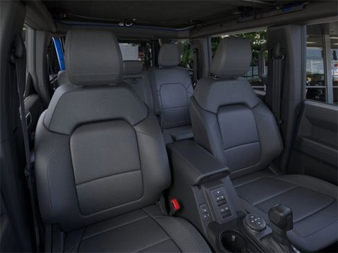 New 2025 Ford Bronco Badlands image 10