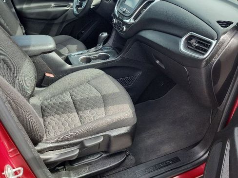 Used 2018 Chevrolet Equinox LT image 19