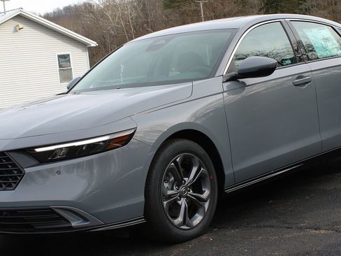 New 2025 Honda Accord EX-L image 1