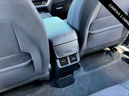 Used 2026 Chevrolet Equinox LT w/ Midnight Edition FWD image 12