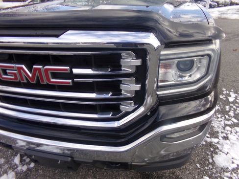 Used 2018 GMC Sierra 1500 SLT w/ SLT Premium Package image 3