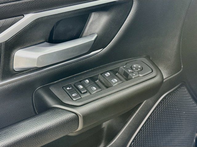 Used 2025 RAM 1500 Big Horn AWD/4WD image 17