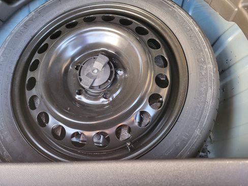 Certified 2019 Chevrolet Equinox LT image 38