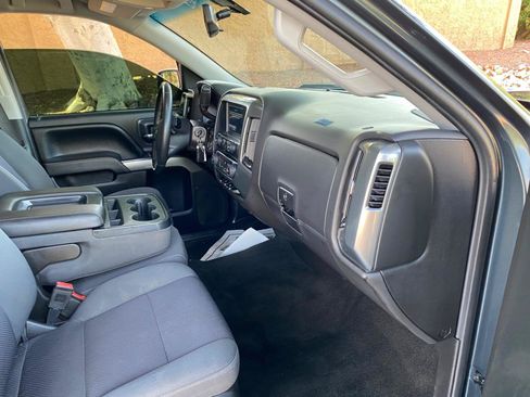 Used 2018 Chevrolet Silverado 1500 LT AWD/4WD image 52