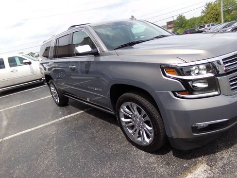 Used 2019 Chevrolet Suburban Premier w/ Premier Plus Edition AWD/4WD image 58