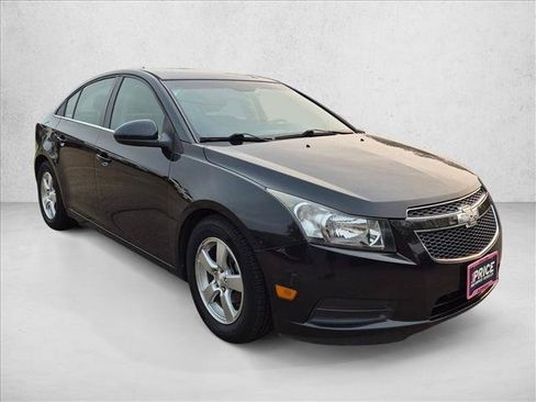 Used 2014 Chevrolet Cruze LT FWD image 3