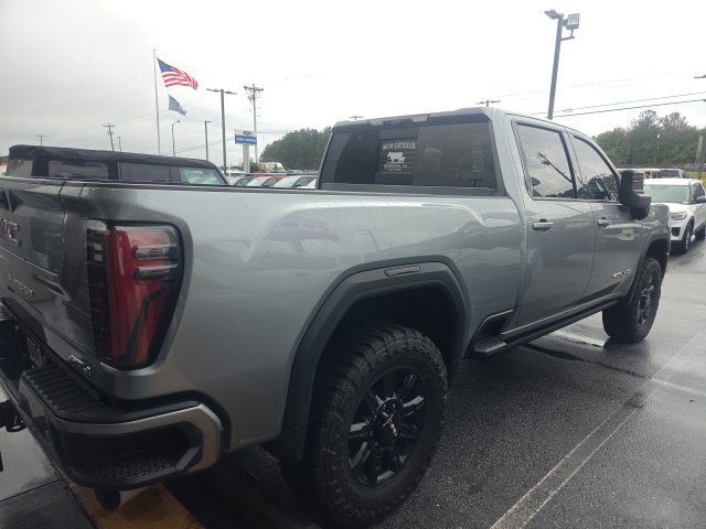 Used 2024 GMC Sierra 2500 AT4 w/ AT4 Premium Plus Package AWD/4WD image 4