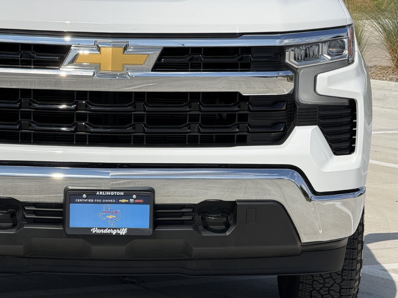 Certified 2025 Chevrolet Silverado 1500 LT AWD/4WD image 8