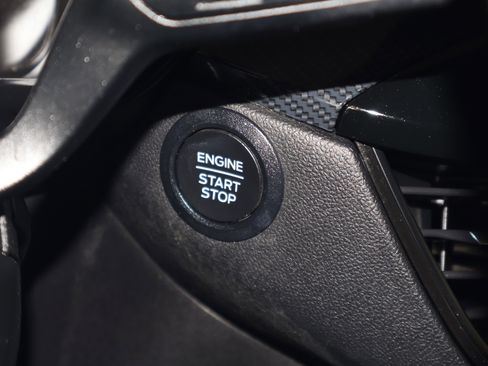 Used 2024 Ford Escape ST-Line image 25