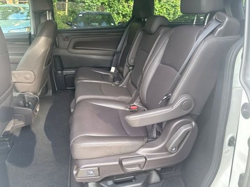 Used 2018 Honda Odyssey EX-L image 16